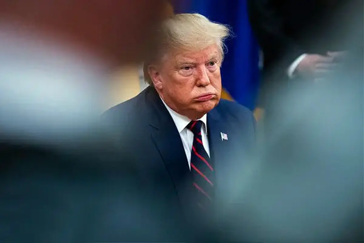 اولین ویدیو از لحظه اعلام خبر سقوط جنگنده آمریکایی به ترامپ + فیلم