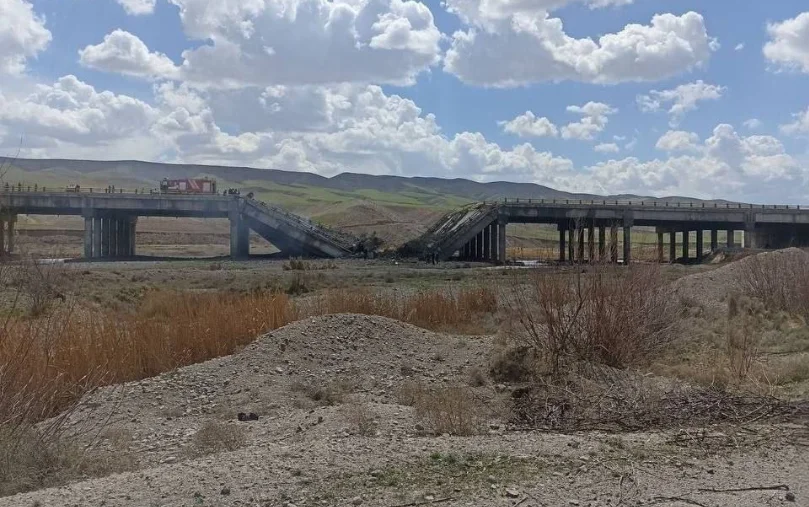 کدام زیرساخت‌های ریلی و جاده‌ای کشور هدف حمله دشمن قرار گرفت؟