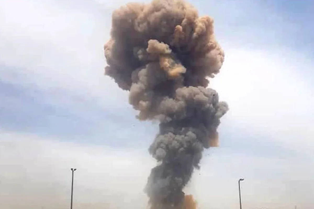 درمانگاه مجاور مدرسه شجره طیبه در میناب هم مورد حمله قرار گرفت