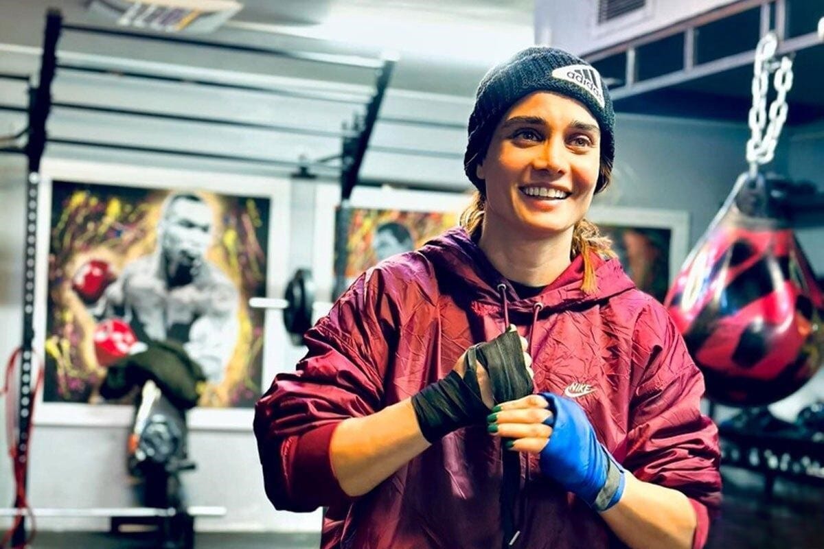 بیوگرافی تینا آخوندتبار؛ سوپراستاری که ملی‌پوش شد!