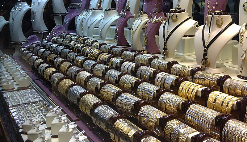 آخرین قیمت طلا و دلار امروز یکشنبه 5 بهمن ۱۴۰۴