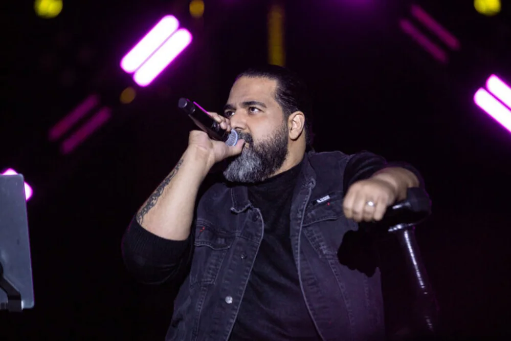 آهنگ موهای خاکی رضا صادقی