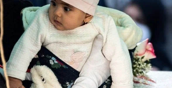 قابی از کوچکترین شهیدی که تشییع شد + عکس