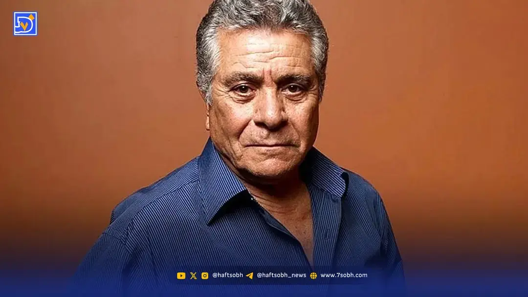 سفر در زمان| بهروز وثوق ۱۴ساله درحال اجرا تئاتر مدرسه با عبا و عرقچین!