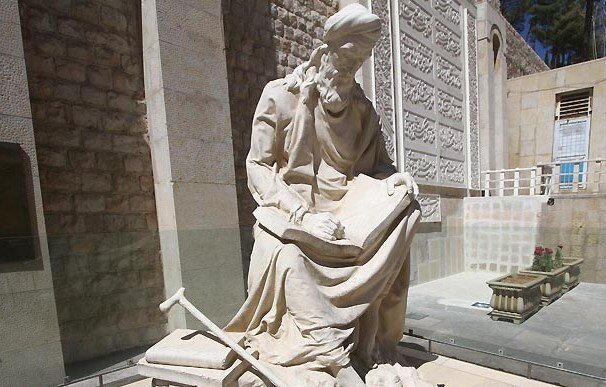 چرا خواجوی کرمانی را کمتر میشناسیم؟