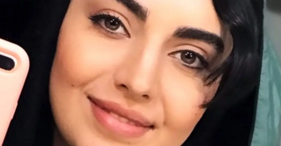 نگاهی به خونه زندگی مهشید جوادی با دکوراسیون کلاسیک و مجلل / ترکیبی برای عید