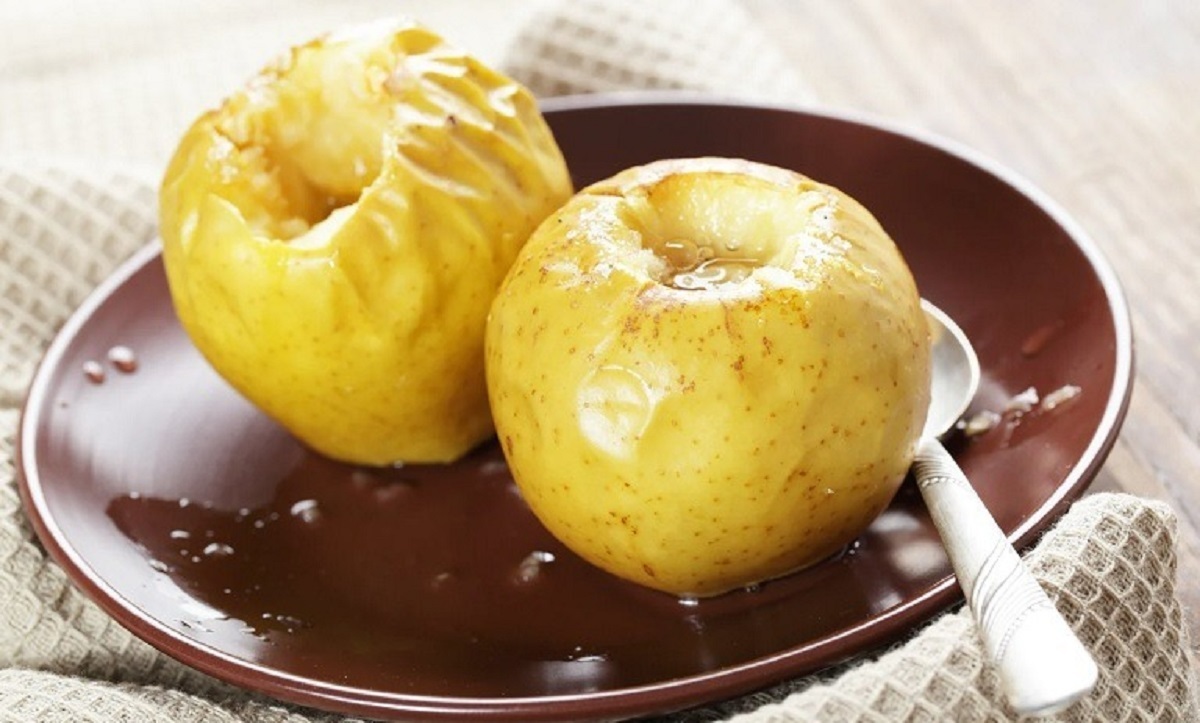 طرز تهیه بهترین معجون برای گلو درد با سیب