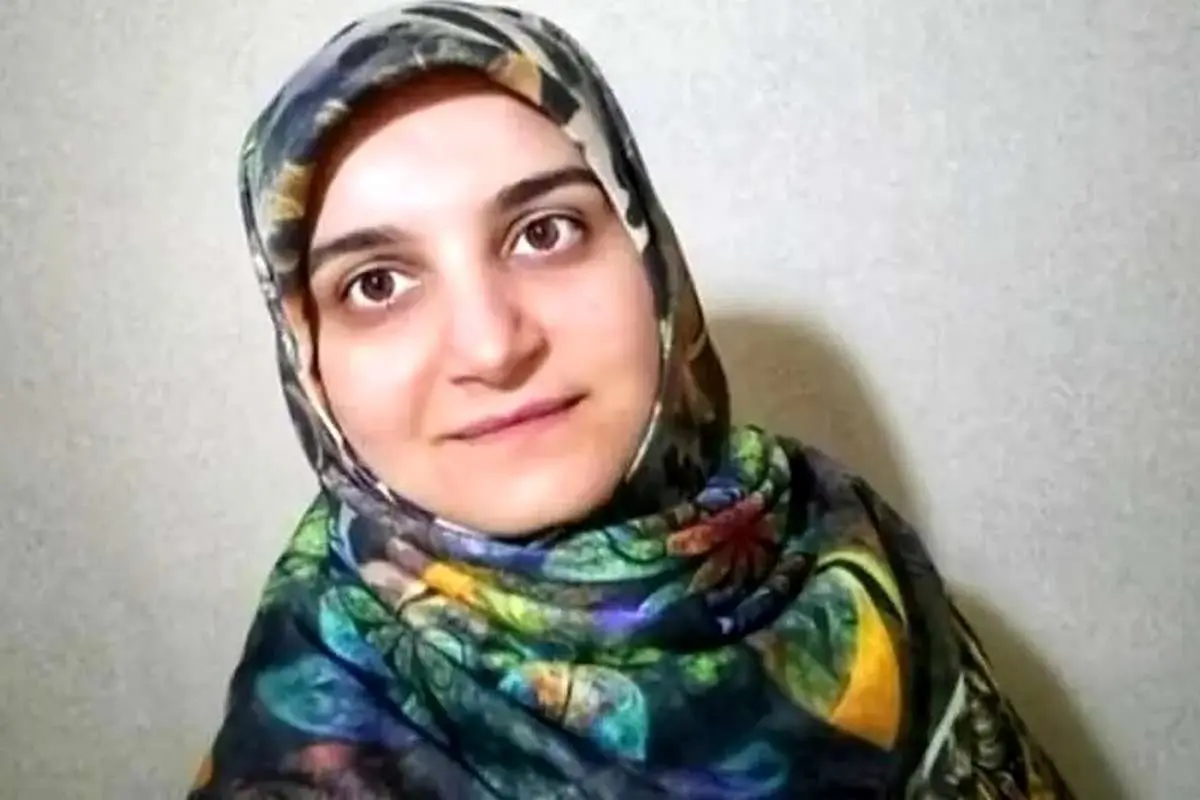 بیوگرافی مهدیه اسفندیاری