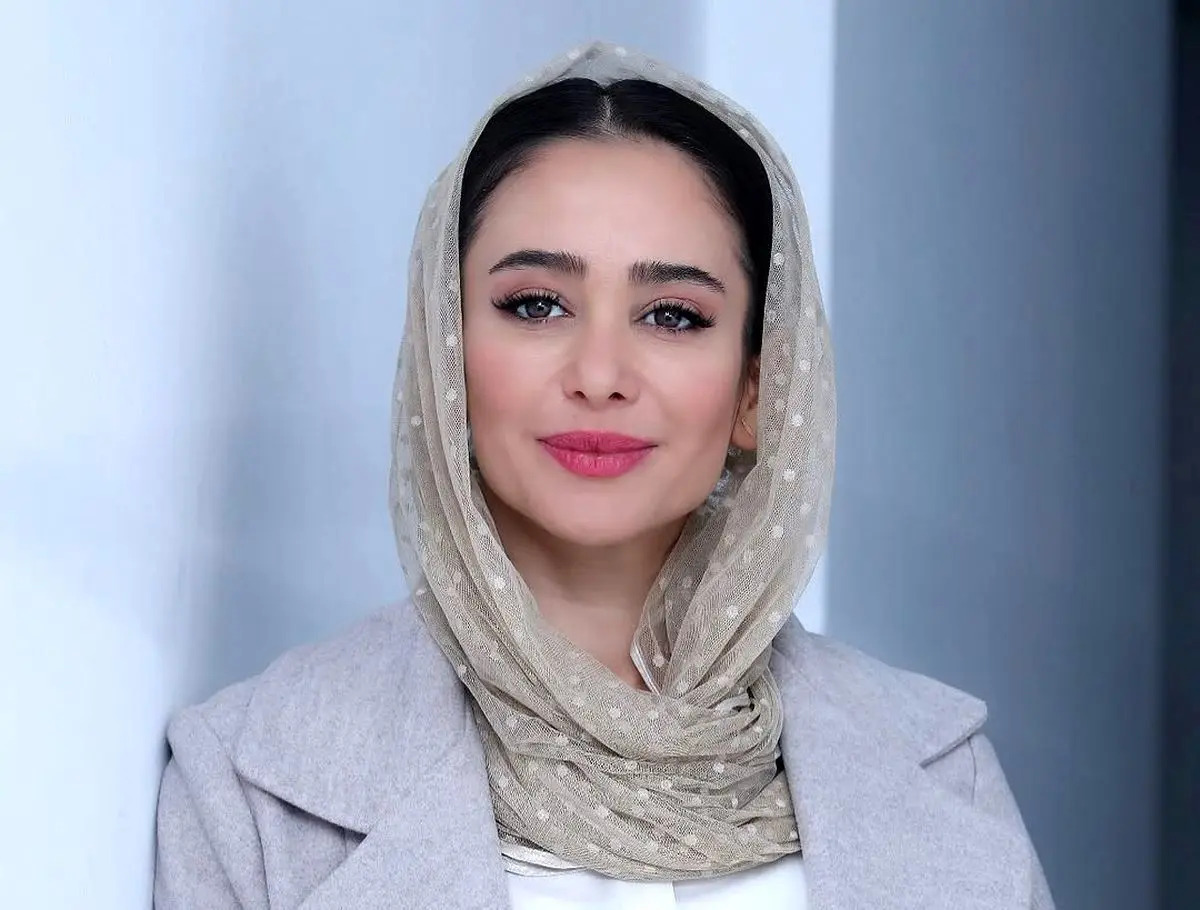 قاب خانوادگی | الناز حبیبی و برادر بلند قامتش