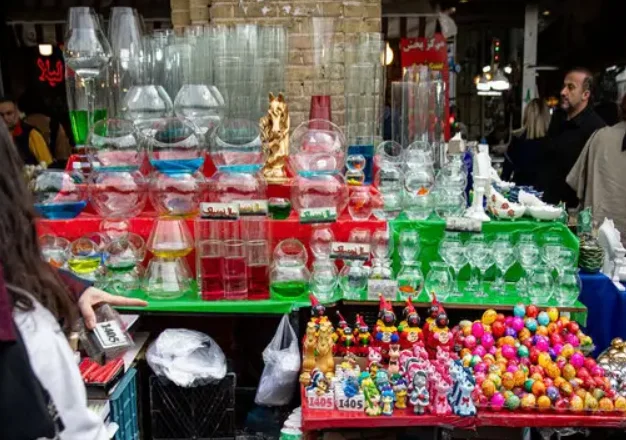 حال و هوای متفاوت بازار تجریش در ساعات آخر ۱۴۰۴