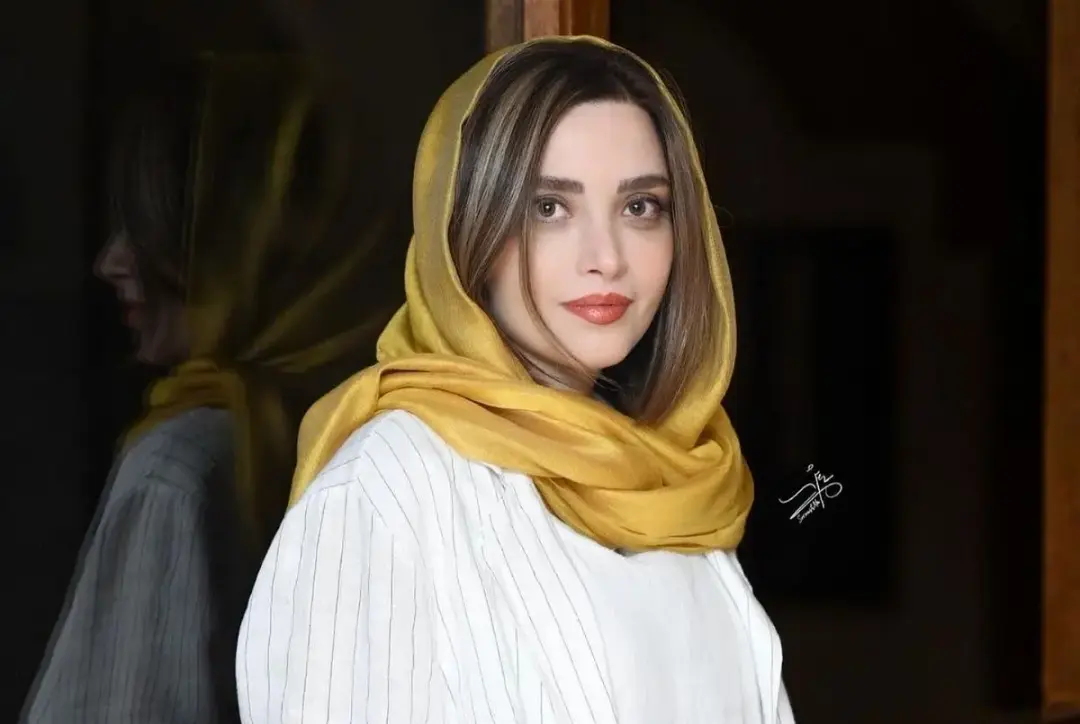 رونمایی بهنوش طباطبایی از همدمش!