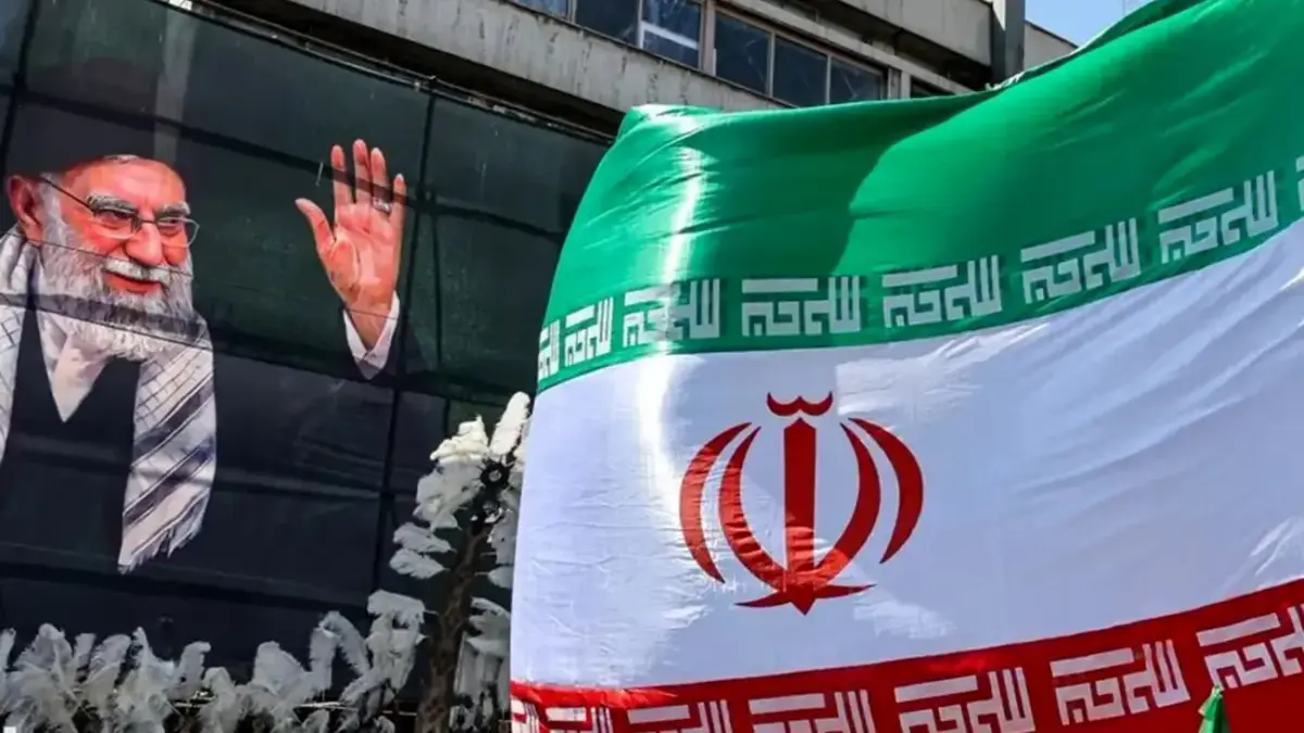 ویدئو| حضور برادران حشدالشعبی عراق در مراسم تشییع رهبر شهید