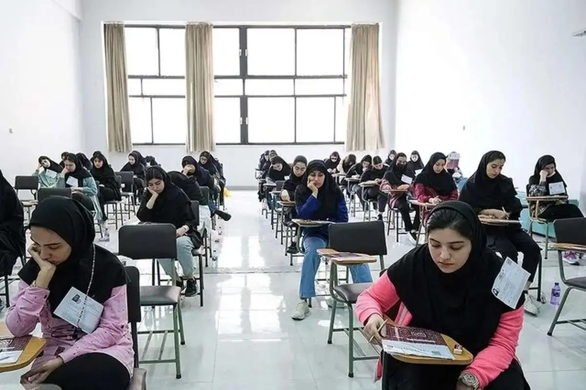 به ترم تحصیلی دانشجویان یک ماه اضافه شد + امتحانات پایان ترم قطعا حضوری برگزار می‌شود