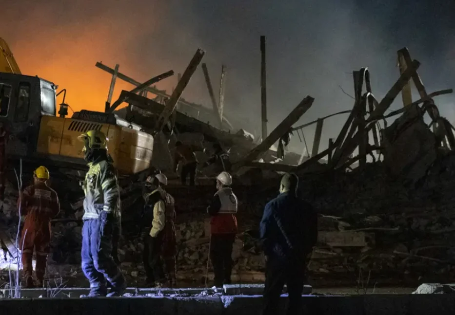 حملات شبانه به یک کارخانه در تهران + عکس