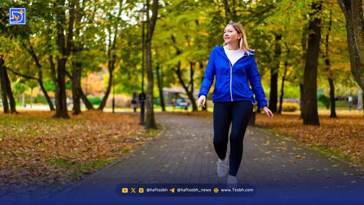 ۵ مزیت شگفت انگیز پیاده روی روبه عقب که از آن بی خبرید