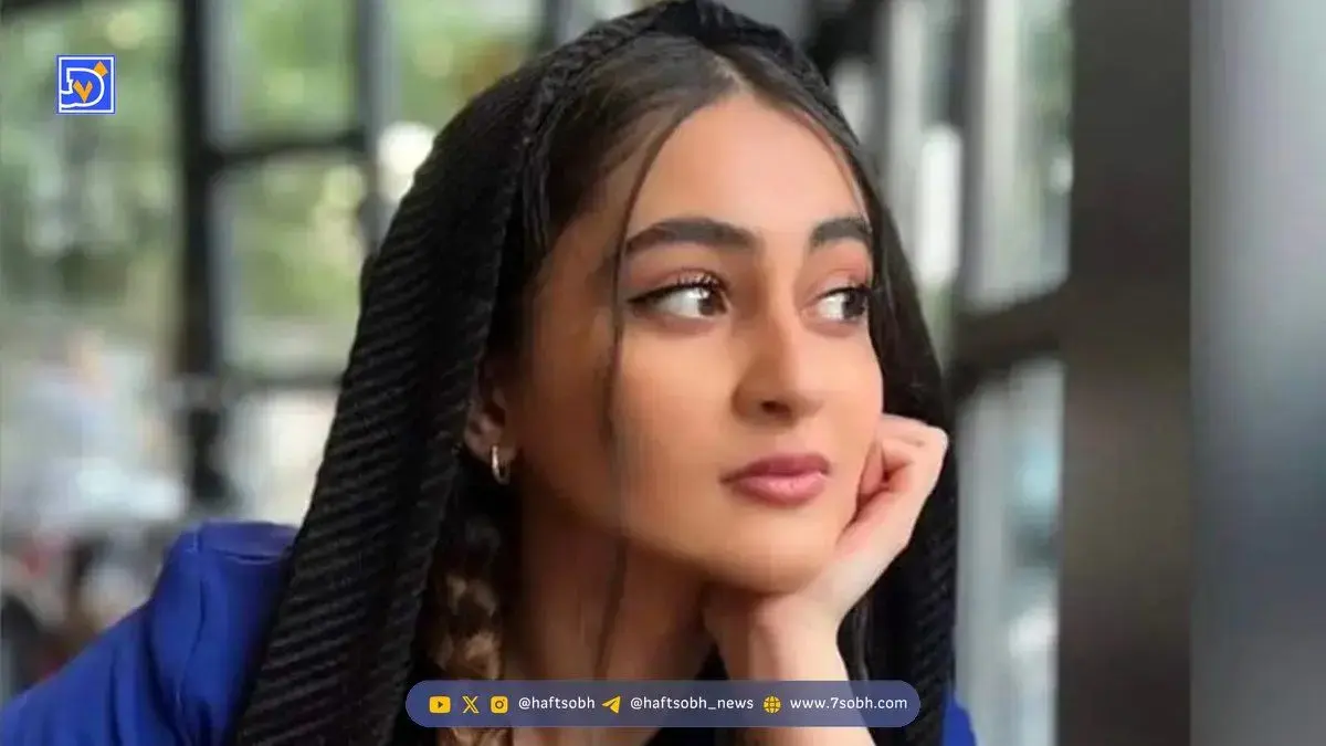 سفر در زمان| کودکی ملیکا پارسادوست بازیگر پرحاشیه در آغوش مهناز افشار؛ سال89