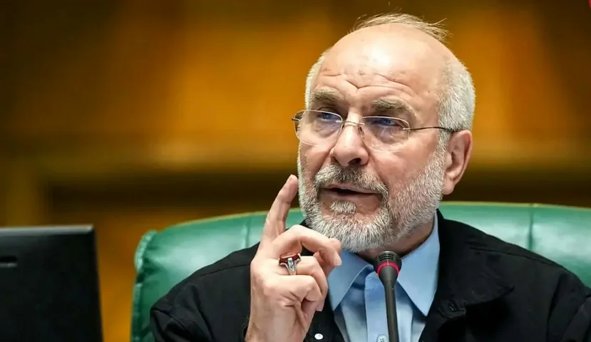 عکس| سفر در زمان؛ «محمدباقر قالیباف» در حال آموزش نیروها در جبهه؛ دهه 60