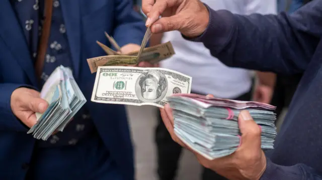 پیش بینی قیمت دلار امروز / افزایش مداوم دلار و یورو