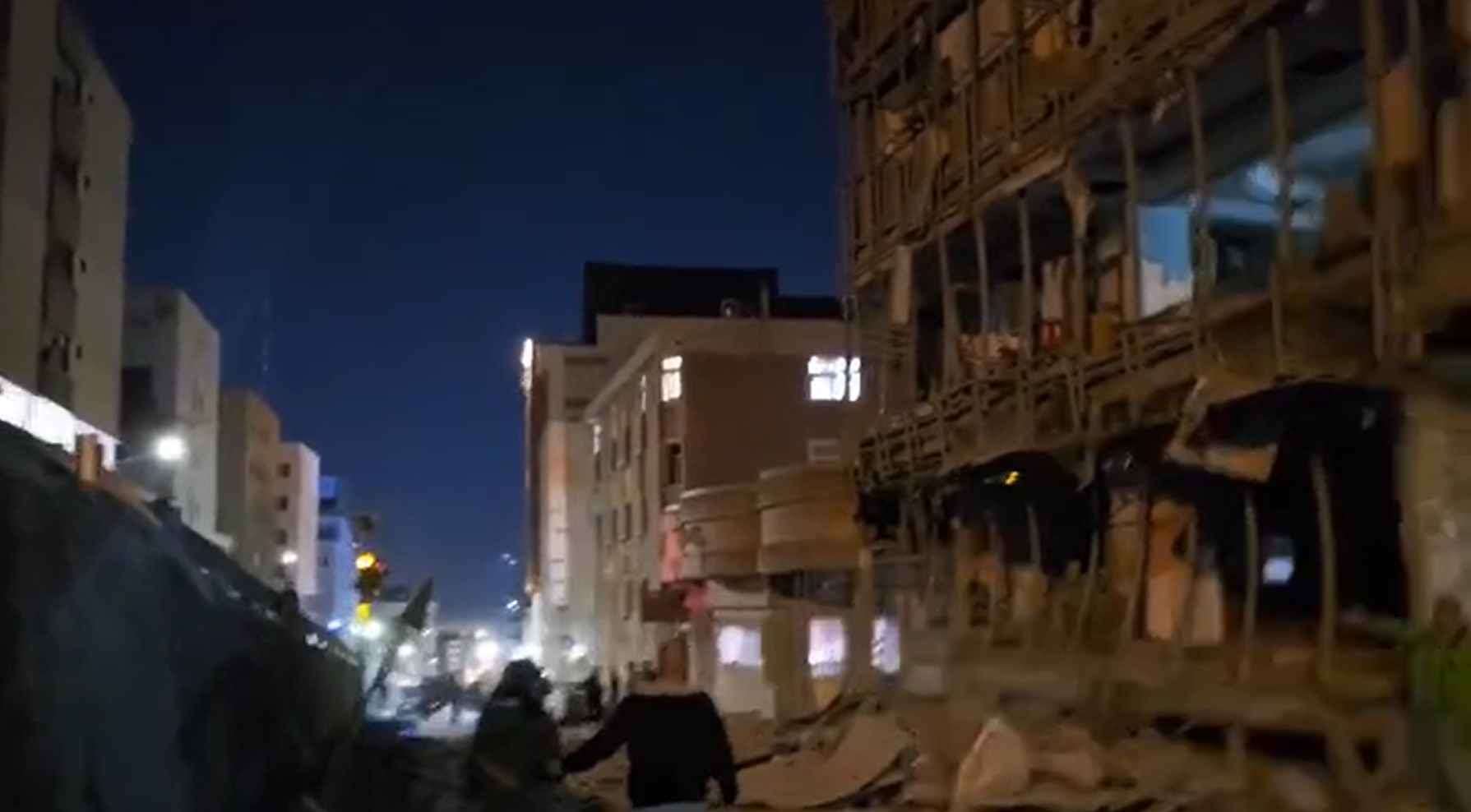 وضعیت اطراف بیمارستان گاندی بعد از حمله هوایی