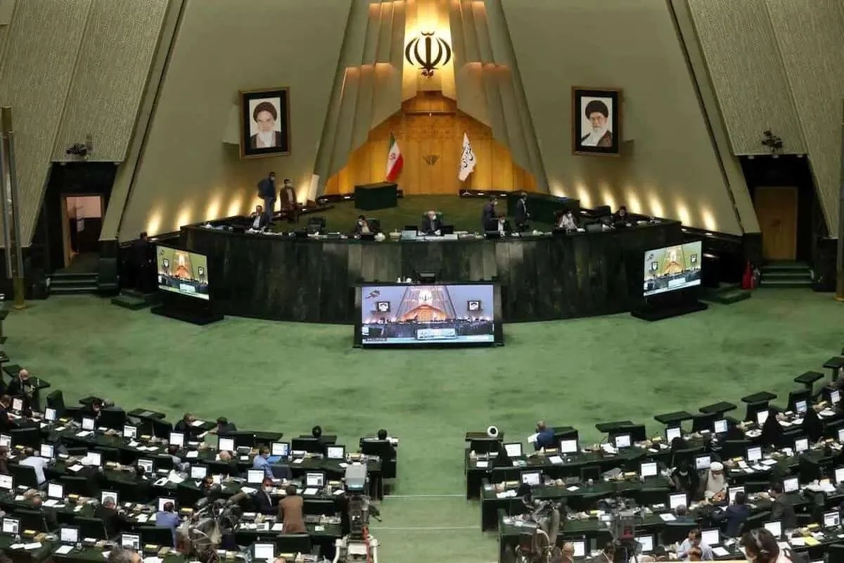 نیکزاد و حاجی‌بابایی نواب رئیس مجلس شدند