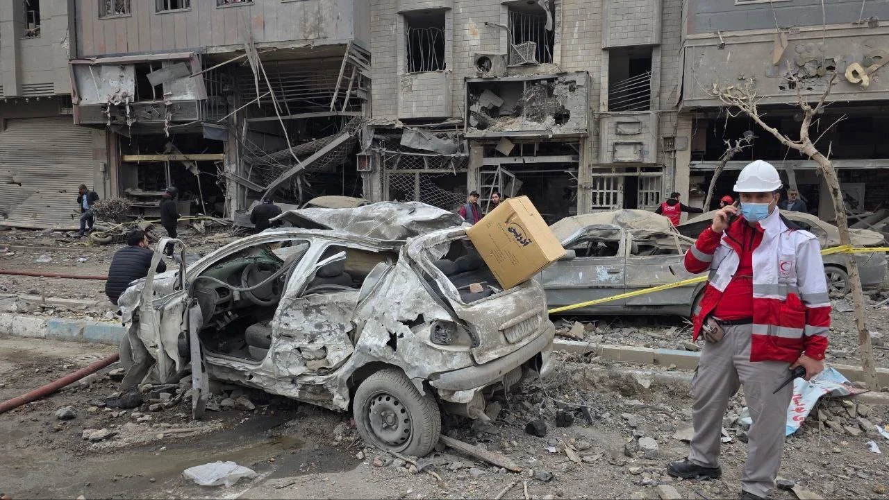 وضعیت میدان شهدا تهران بعد از حمله به اداره برق