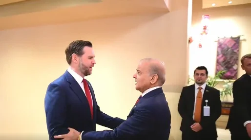 ببینید | دیدار جی‌دی ونس با نخست‌وزیر پاکستان