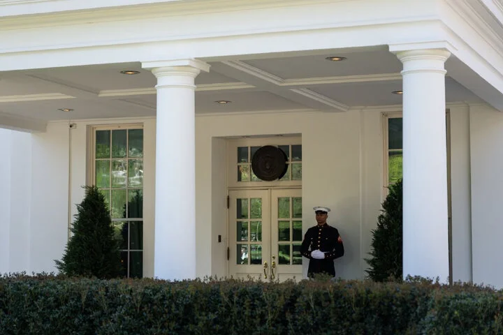 روایت نیویورک تایمز ماجرای ۳۶ ساعت پرآشوب برای رسیدن به آتش بس شکننده با ایران