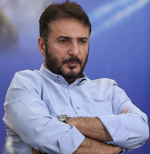 بغض تلخ سید جواد هاشمی با آهنگ محسن چاووشی / یاد خاطرات قدیم ... + فیلم