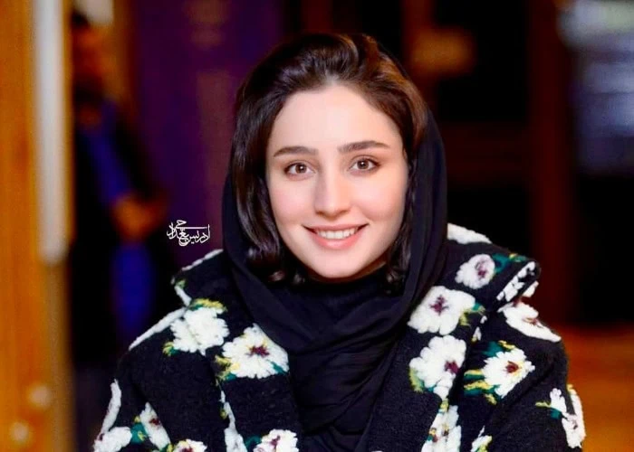 عکس | استایل خیره کننده سها نیاستی بازیگر «زن و بچه» در پاریس / شوکه می شوید!