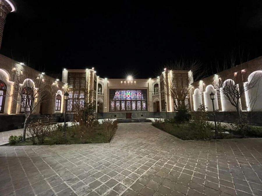 Khane Tarikhi Sadeghi.jpg