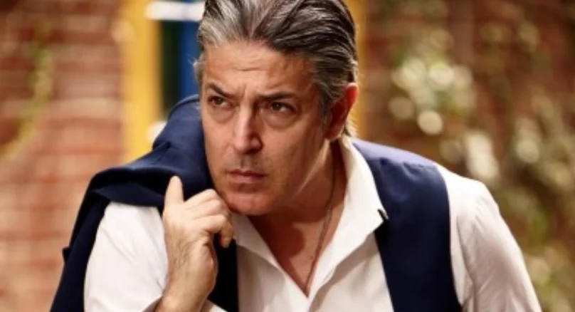 بیوگرافی قیصر خواننده(بینش بلور)