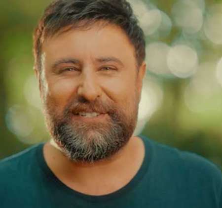 اولین رونمایی از دختر بامزه محمد علیزاده و سارا منجزی پور / چه استوری احساسی برای دخترش گذاشته ...