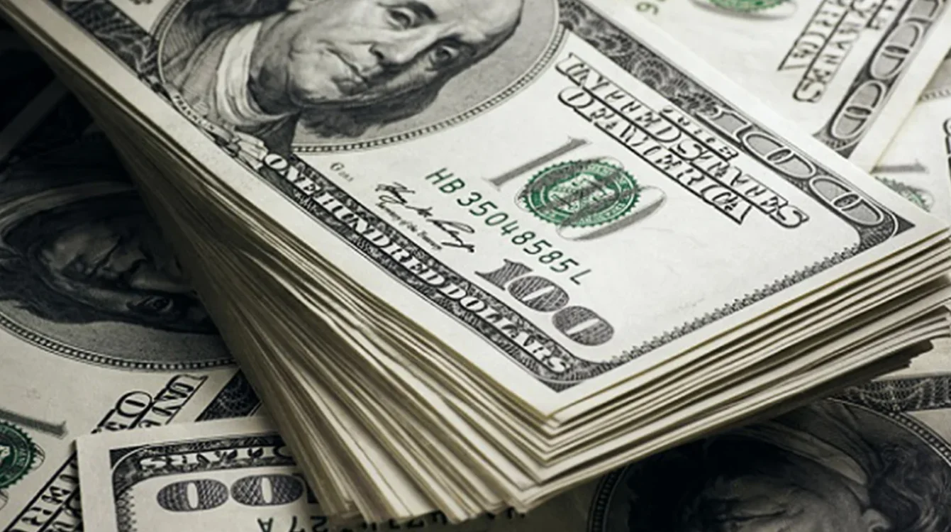 دلار سقوط کرد / قیمت جدید دلار پس از ریزش 16 هزار تومانی