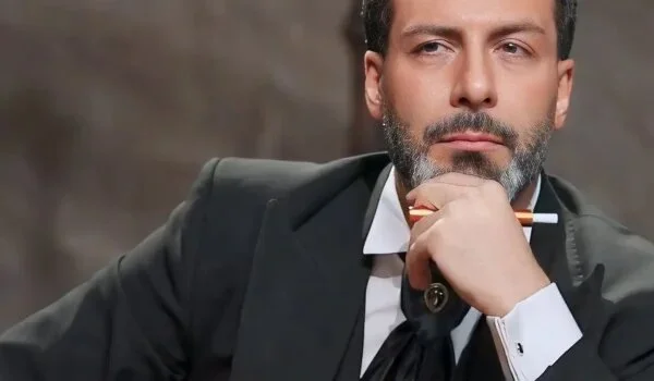 دانلود فیلم گفتگو مجید واشقانی با همسر بیژن مرتضوی/ راه من راه همون خواننده معروف لس آنجلسیه!