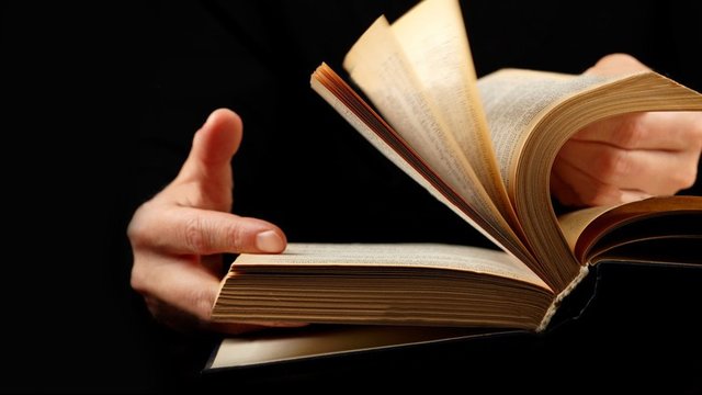 چرا برخی ابتدا پایان کتاب را می‌خوانند؟