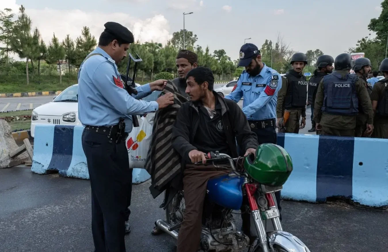 حال و هوای اسلام آباد در آستانه مذاکرات؛ بیش از ده هزار نیروی امنیتی مستقر شدند + عکس