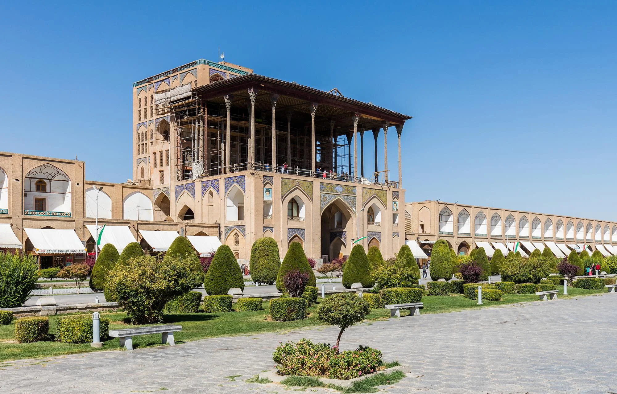 میدان نقشجهان اصفهان در زمان سلطنت شاه سلطان حسین صفوی