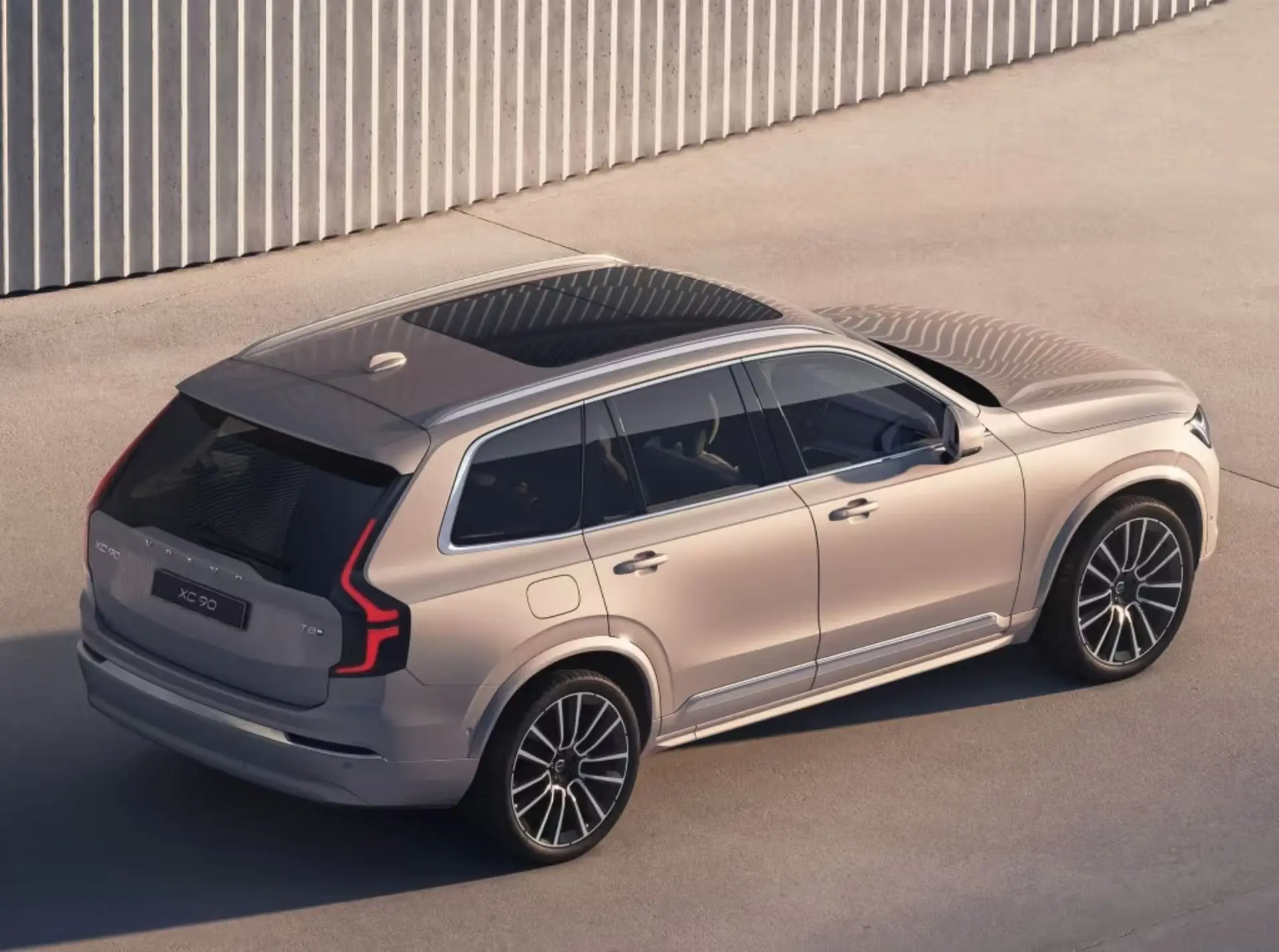   volvo xc90 t8 