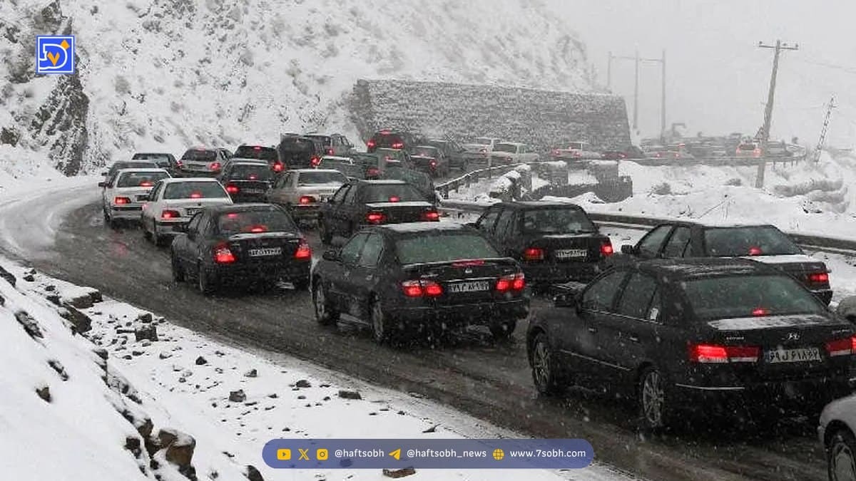 هشدار به رانندگان در محورهای هراز و چالوس / احتمال ریزش سنگ و لغزنده بودن جاده