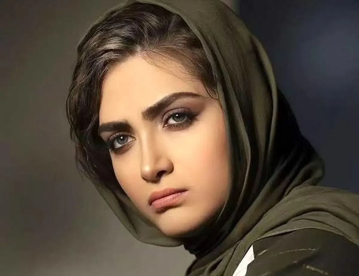 بیوگرافی و آلبوم تولد الناز ملک بازیگر چشم رنگی سریال گل سنگ