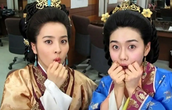 عکس| سفر زمان؛ «سوسانو و سولان» 20 سال بعد از سریال «جومونگ» در کنار هم