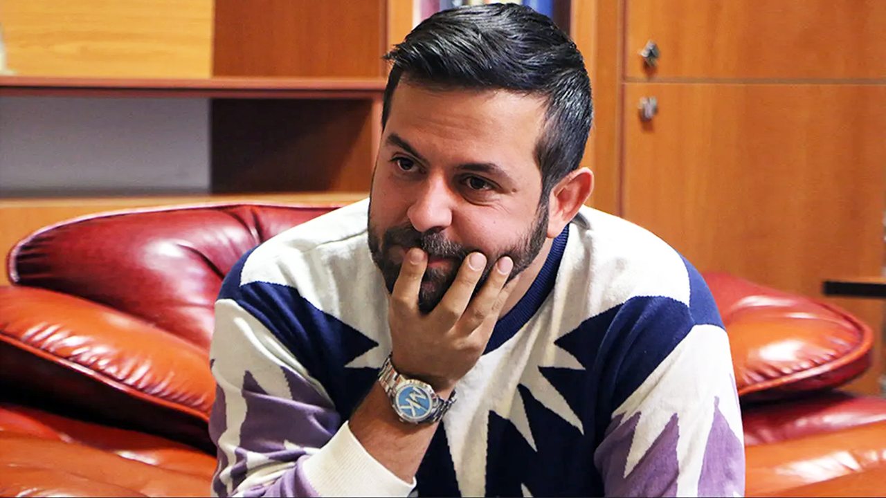 تیکه سنگین هومن سیدی به هنرمندان حاضر در جشنواره فجر، هنر بدون جرأت گفتن «نه» تنها تزئین وضع موجود است/ عکس