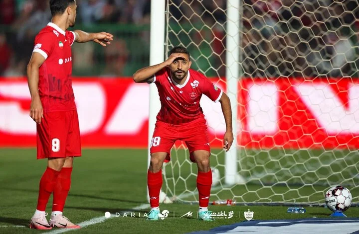 عکس | بازیکن پرسپولیس در جمع هلال‌احمری‌ها