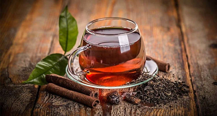 رازهای چای خوش‌رنگ فاش شد| از کجا بفهمیم چایی دم کشیده؟ + ۳ نشانه طلایی و علت سیاه شدن