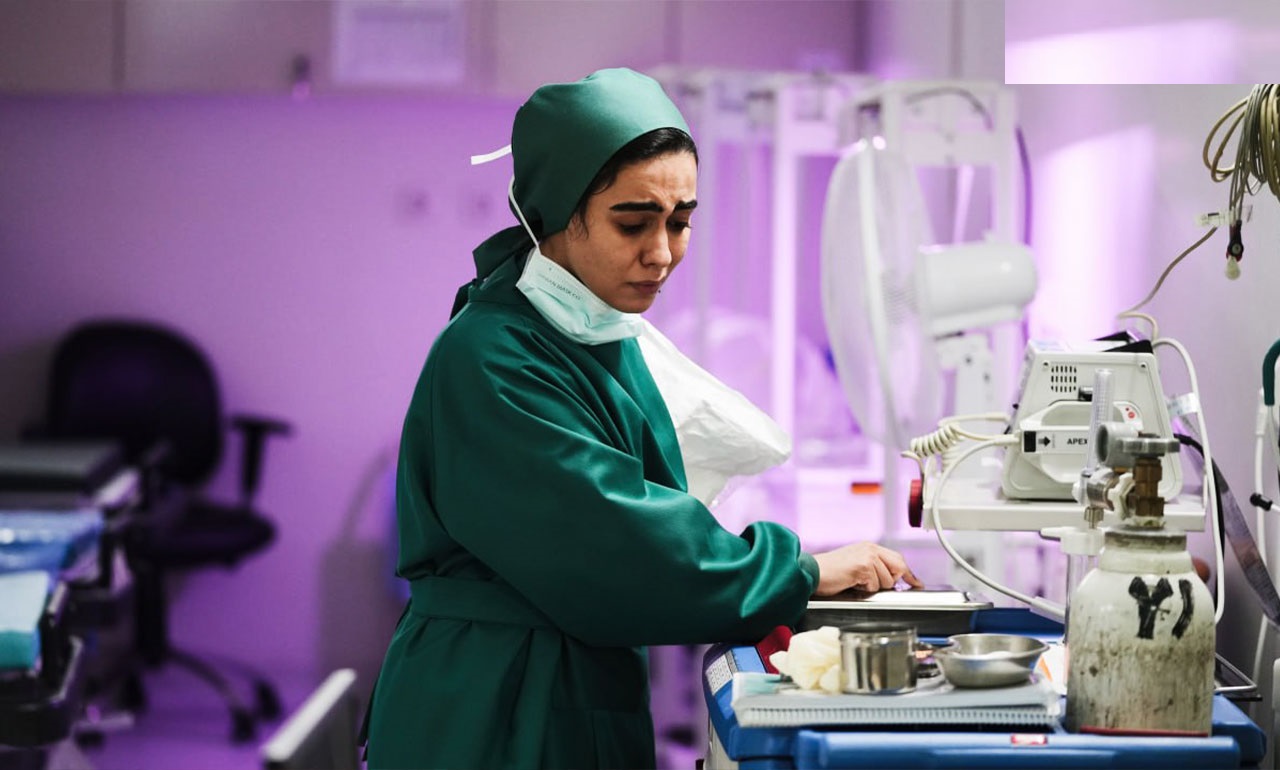 برنامه نمایش جشنواره فیلم فجر امروز دوشنبه 13 بهمن / مهدویان با «نیم شب» می‌آید