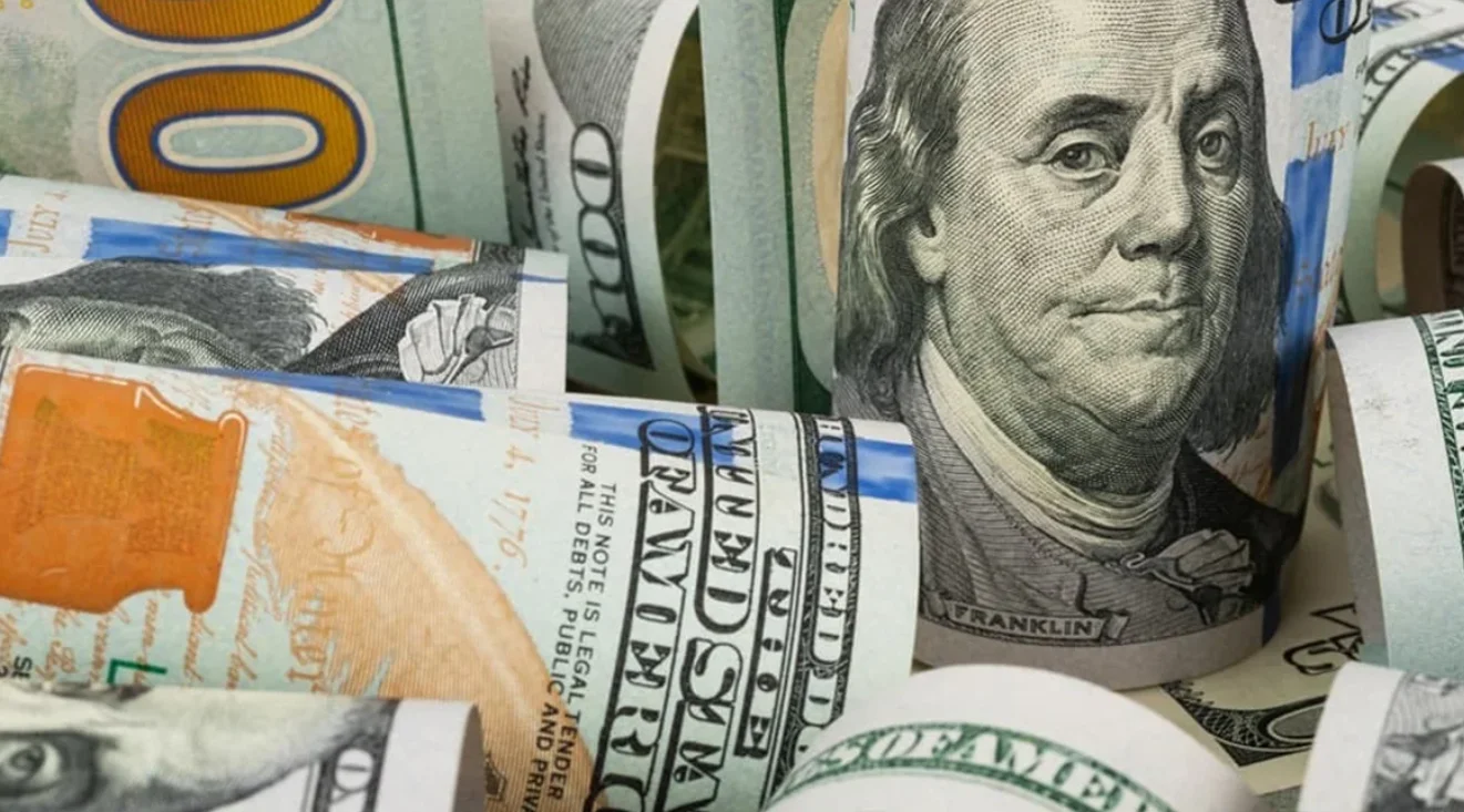 پیش بینی قیمت دلار چهارشنبه ۱۹ فروردین ۱۴۰۵ / قیمت‌گذاری سلیقه‌ای در بازار ارز