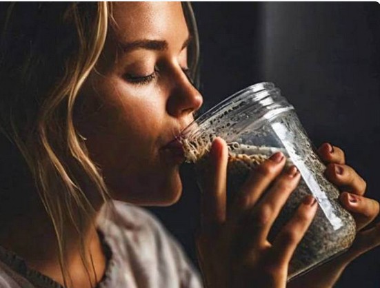 بهترین زمان مصرف دانه چیا برای لاغری در ماه رمضان