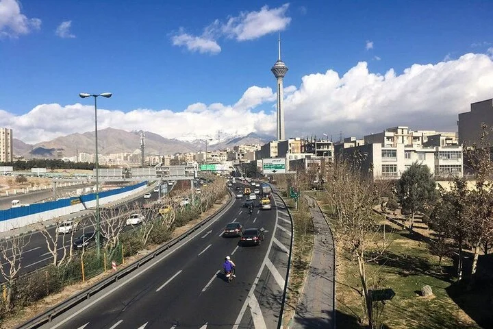 هوای تهران در وضعیت قابل قبول