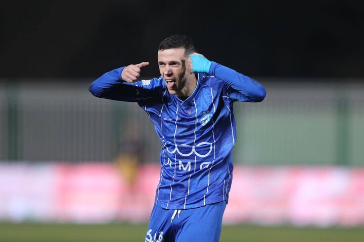 پیشنهاد خارجی برای آسانی / کار سخت استقلال برای حفظ ستاره‌اش