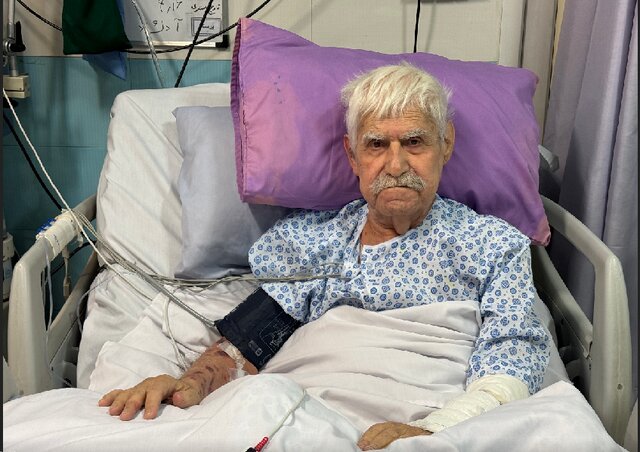 عنایت بخشی در بخش مراقبت‌های ویژه